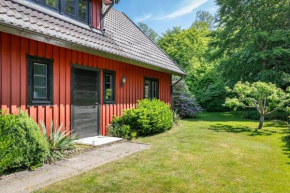 Grevie skogsvilla in Grevie